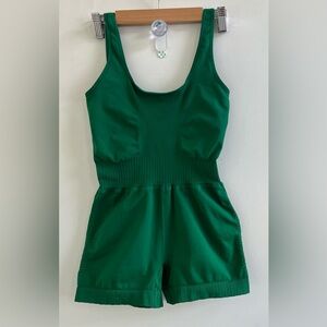 🫟 Free People Good Karma Runsie Heritage Green Size:XS/S 💚
FP Movement